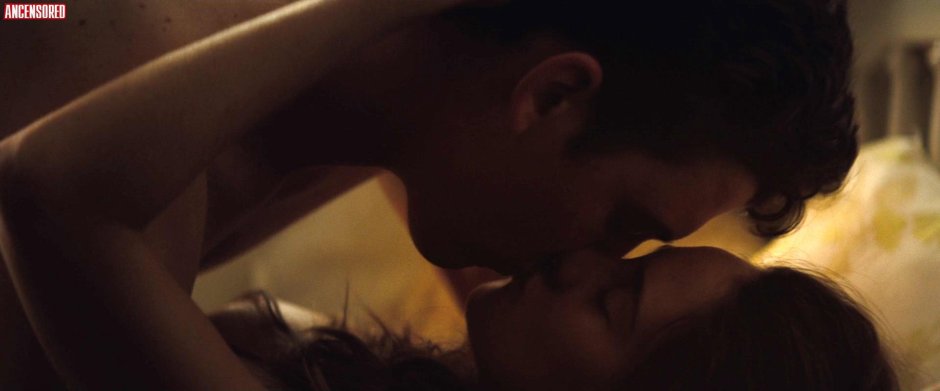 Сумерки сага рассвет эдвард и белла постельные сцены