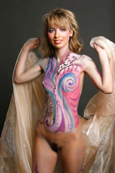 Бодиарт без цензуры