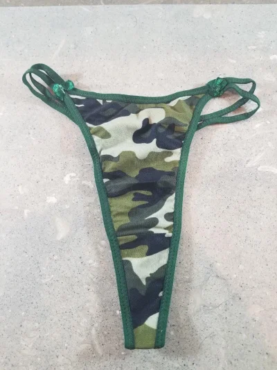 Камуфляжные стринги