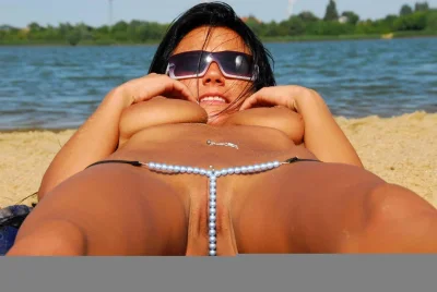 Алисия димарко в микро бикини и без