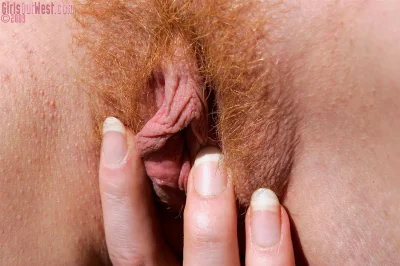 Мастурбация рыжий лобок