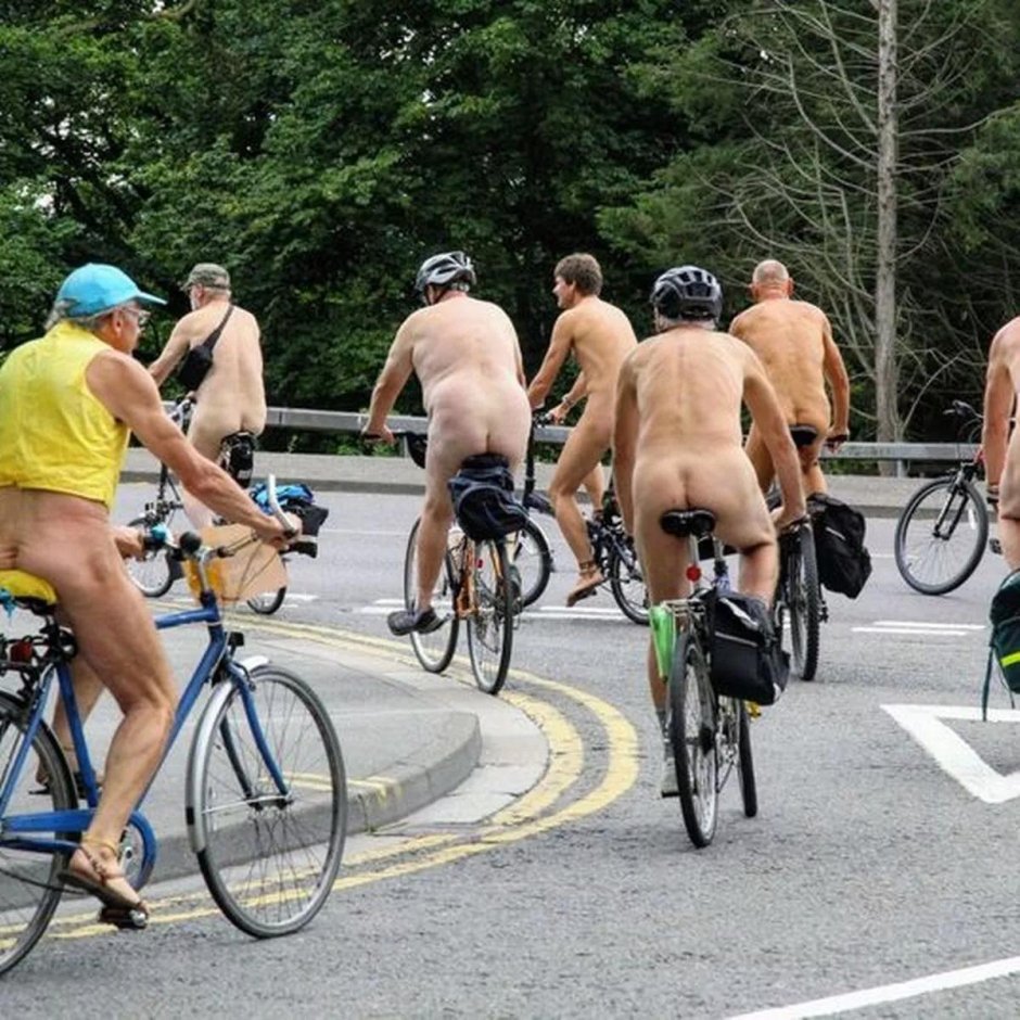 Шоссейный велосипедист