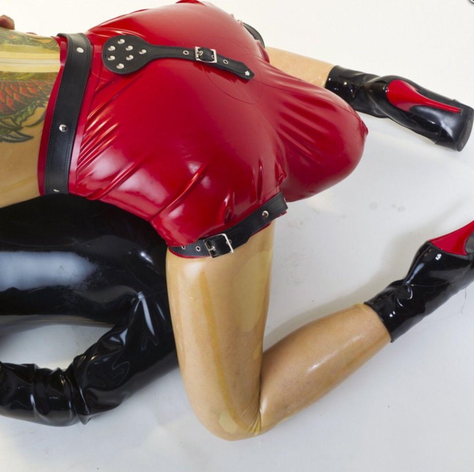 Бдсм в нижнем белье латекс