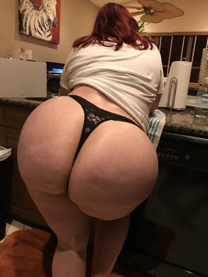 Большие попы зрелых женщин