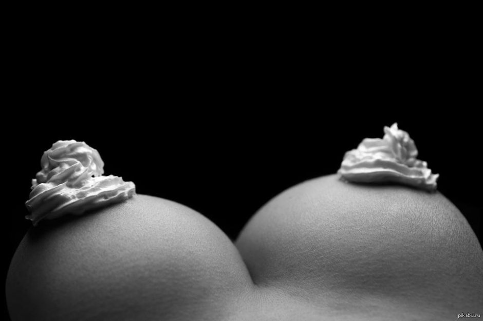 Сиськи в взбитых сливках