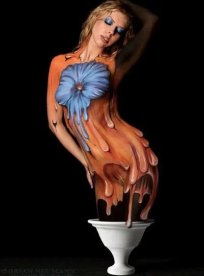 Бодиарт женский на теле