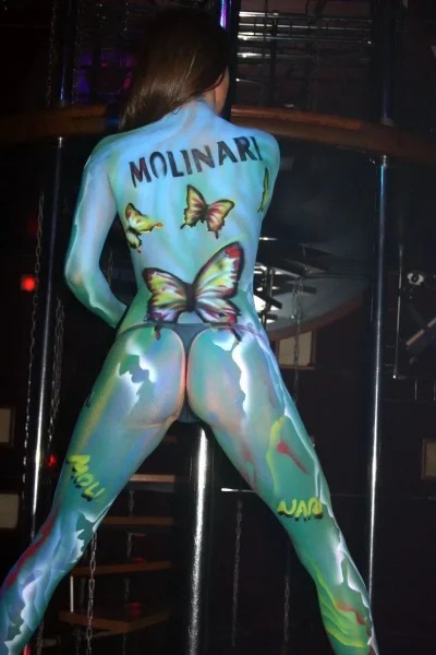 Голая бодиарт