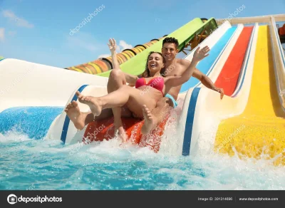 Горка цунами в аквапарке банановая республика