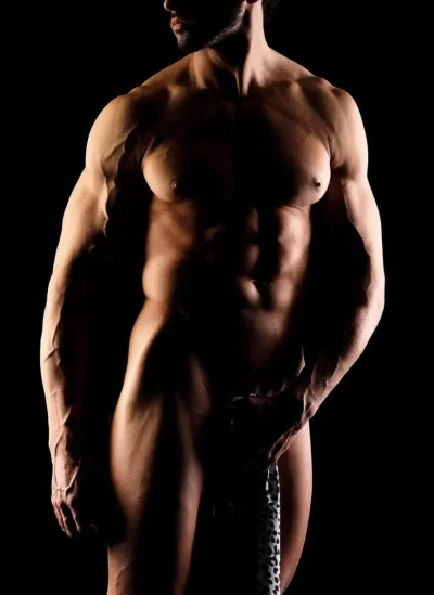 Обнаженное мужское тело