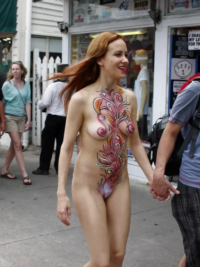 Бодиарт женский на теле