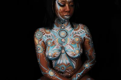 Красивый бодиарт на попе