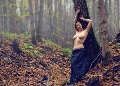 Фотосессия в осеннем лесу