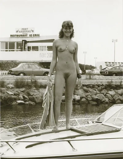 Молодые нудистки ретро