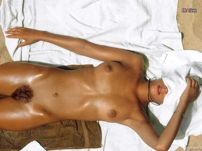 Волосатые загорелые девушки