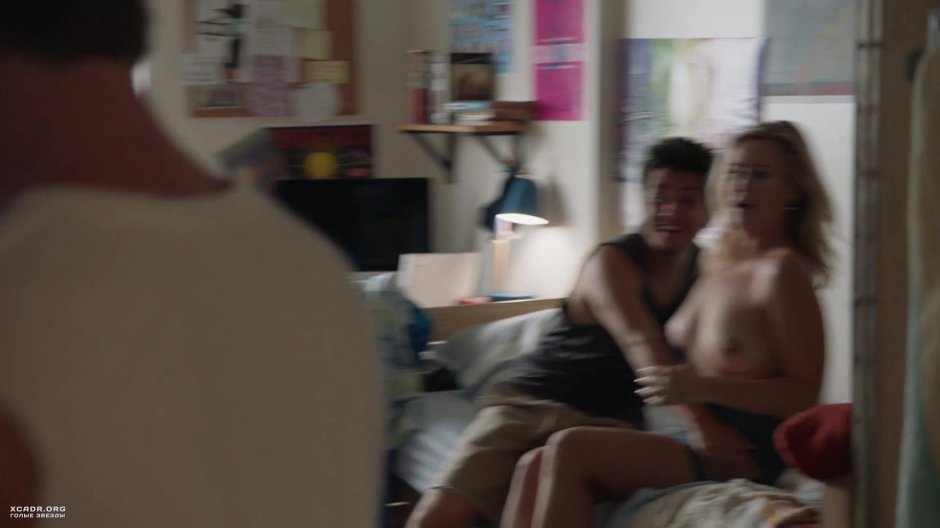 Откровенные сцены