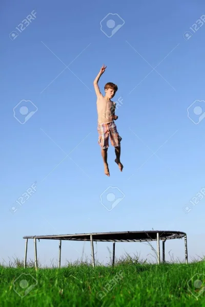 Прыгающие мальчики