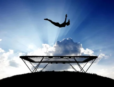 Прыжки на батуте спорт