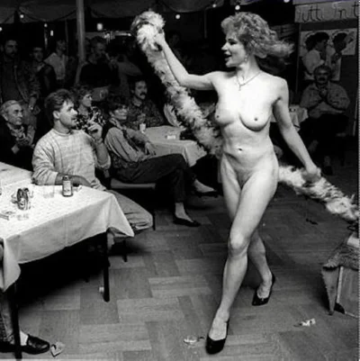 Женский стриптиз ретро