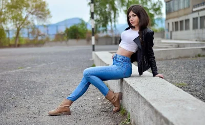 Кэтрин тимохина в джинсах