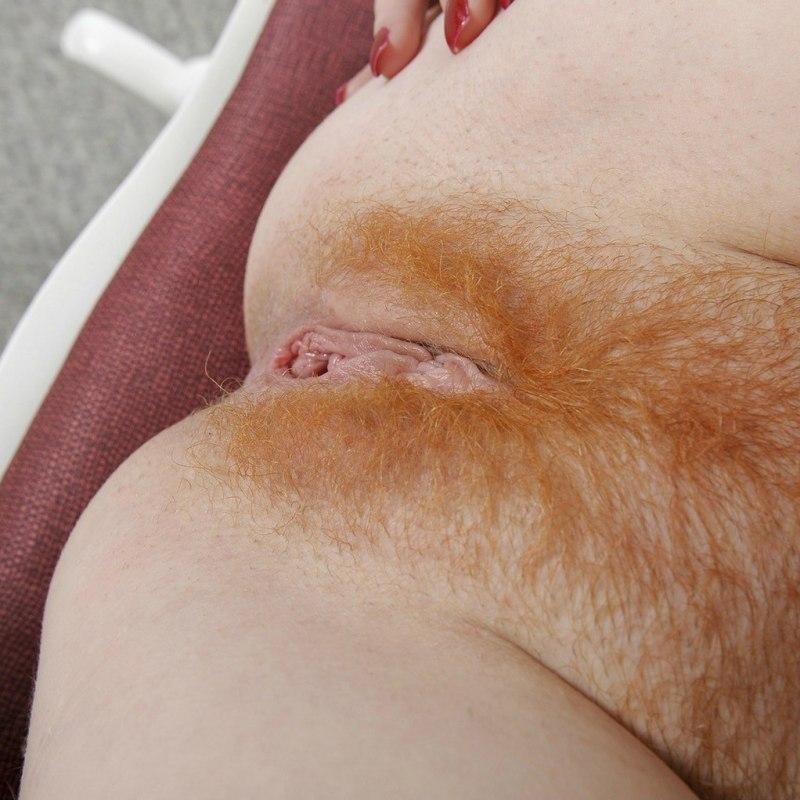 Рыжая с веснушками