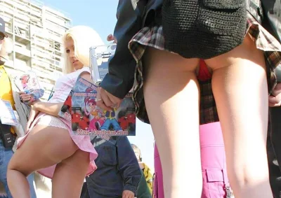 Подсмотрено без трусиков