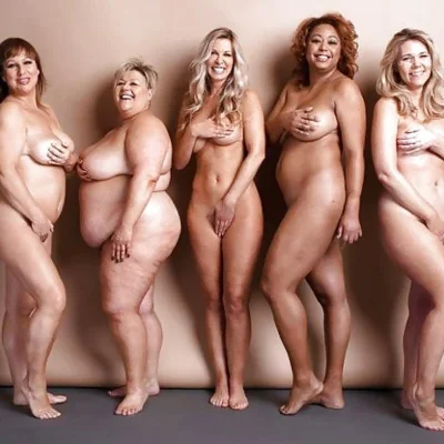 Много голых толстых женщин