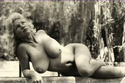 Ретро голые женщины редкие
