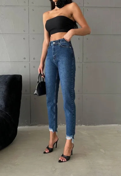 Джинсы с камнями