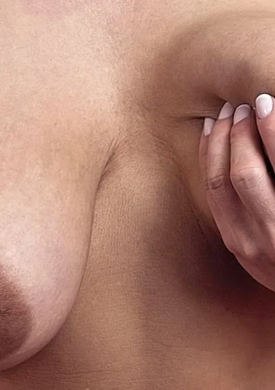 Женские соски большие