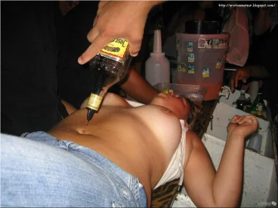 Пьяна девушка