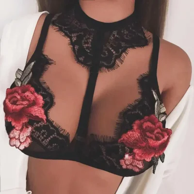 Бюстгальтер с вышивкой