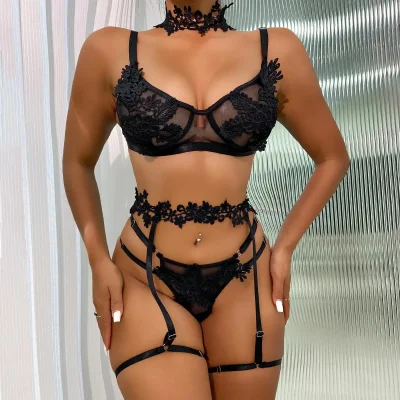 Сексуальное кружевное нижнее белье