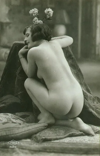 Старые эротические снимки