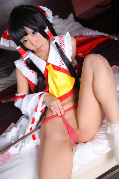 Голые японские косплеерши