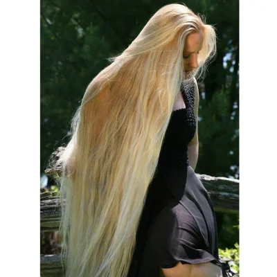 Длинные волосы