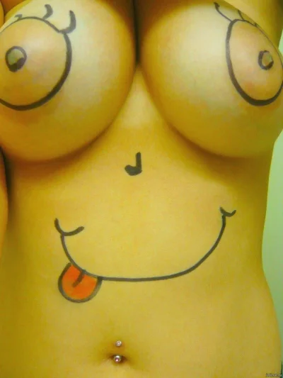 Прикольные рисунки на женской груди