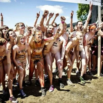 Фестиваль голых мужчин
