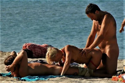 На море порно