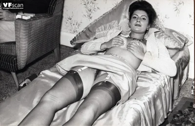 Советское ретро женщины без трусов