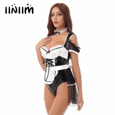 Костюм горничной из латекса