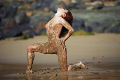 Девушек голая