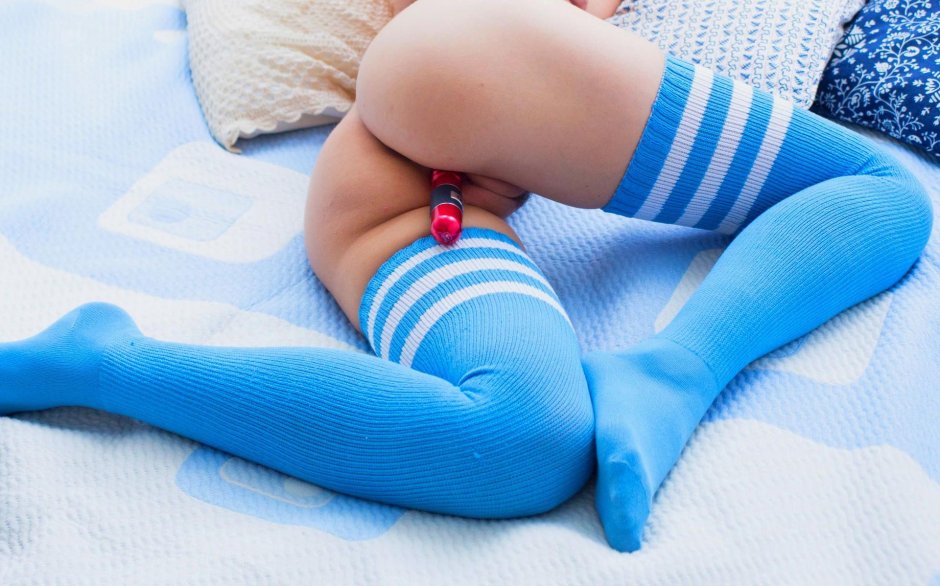 В гольфах порно