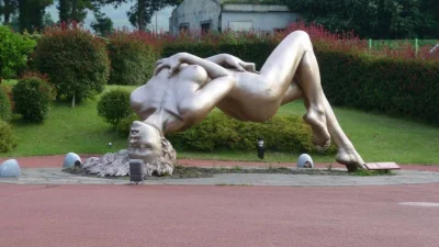Необычные эротические скульптуры