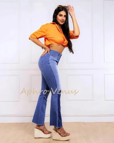 Модные брюки клеш