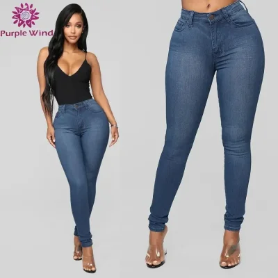 Джинсы в обтяжку