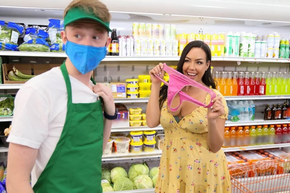 Работник супермаркета