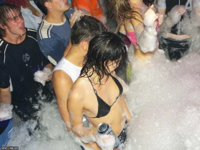 Вечеринка ню