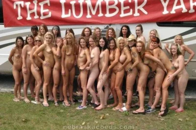 Куча девушек