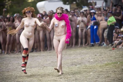 Фестиваль парад голых женщин