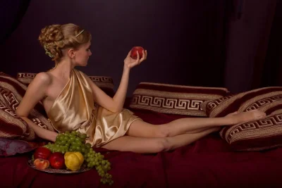 Греческие девушки